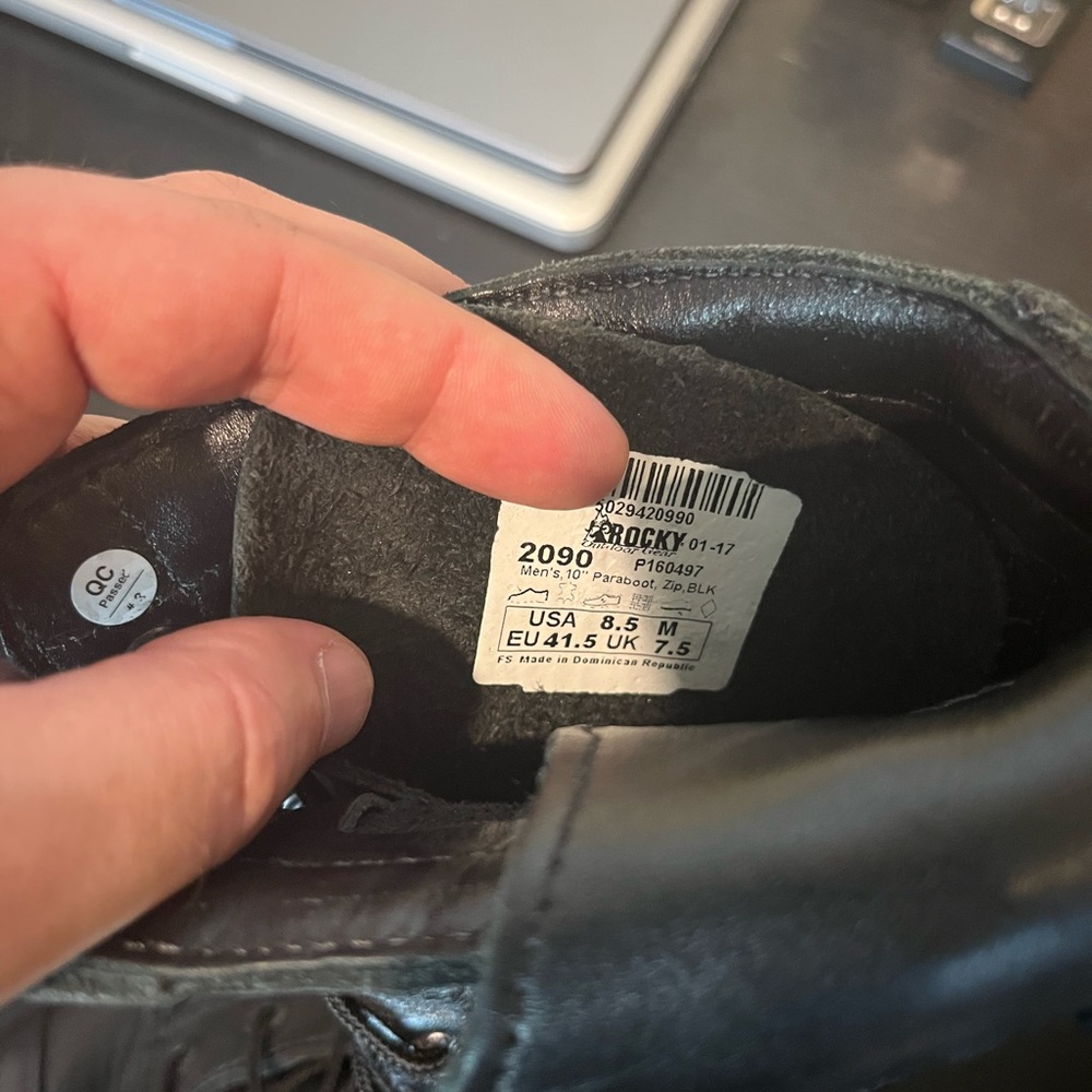 Men’s 10” ROCKY Paraboot, Zip - Picture 3 of 3